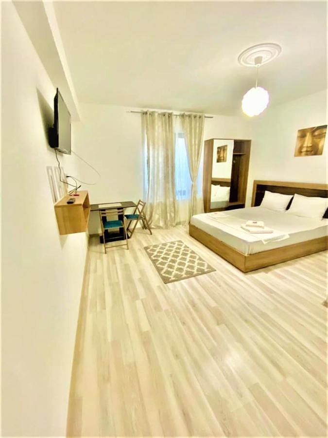 Ipsilanti House Aparthotel Iasi Esterno foto